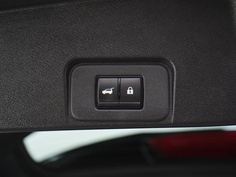 Used 2023 Nissan Rogue SL AWD/4WD image 17