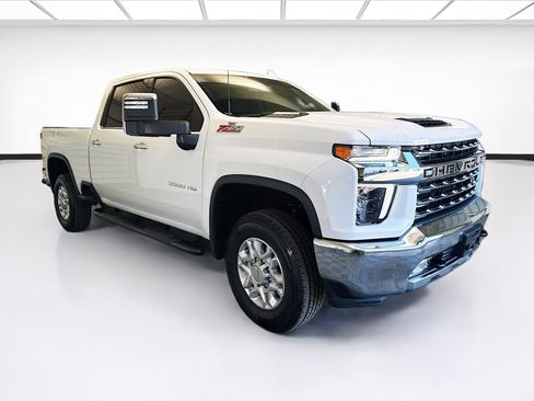 Used 2022 Chevrolet Silverado 3500 LTZ w/ LTZ Convenience Package image 3