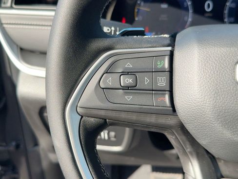 New 2025 Jeep Grand Cherokee Laredo X image 17