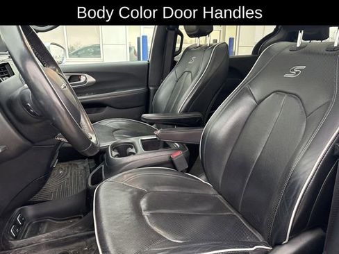 Used 2019 Chrysler Pacifica Limited w/ S Appearance Package image 10