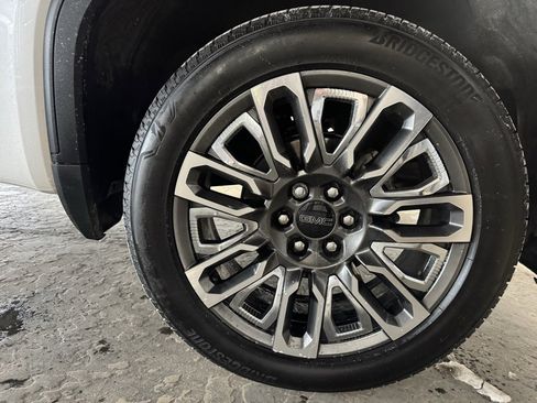 Used 2025 GMC Sierra 1500 Denali Ultimate image 31