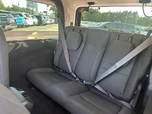 Used 2020 Jeep Wrangler Sport AWD/4WD image 30
