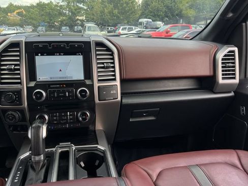 Used 2018 Ford F150 Platinum w/ Equipment Group 701A Luxury AWD/4WD image 15