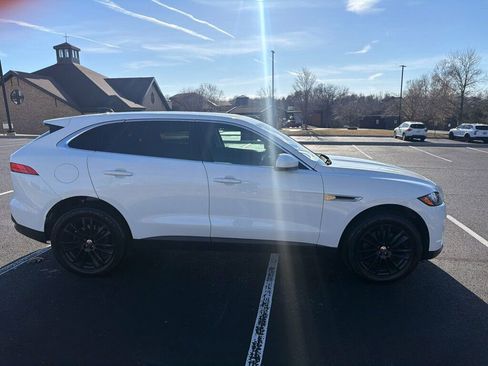 Used 2020 Jaguar F-PACE Prestige image 8