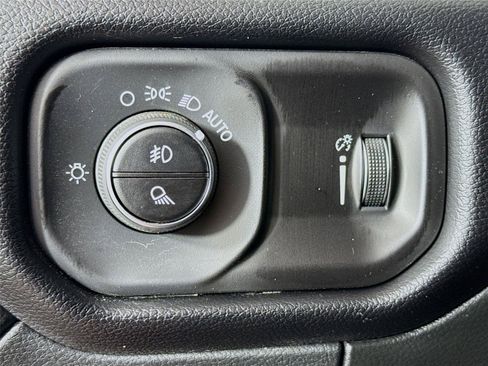 Used 2026 RAM 2500 Big Horn AWD/4WD image 7