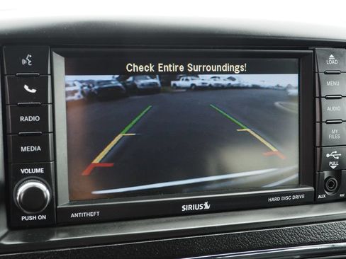Used 2020 Dodge Grand Caravan SE FWD image 26