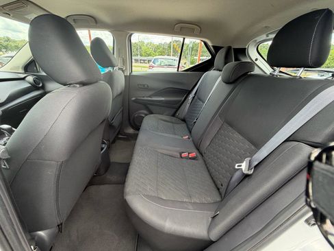Used 2021 Nissan Kicks S FWD image 46
