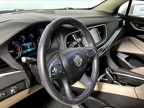 Used 2018 Buick Enclave Premium w/ Experience Buick Package image 10
