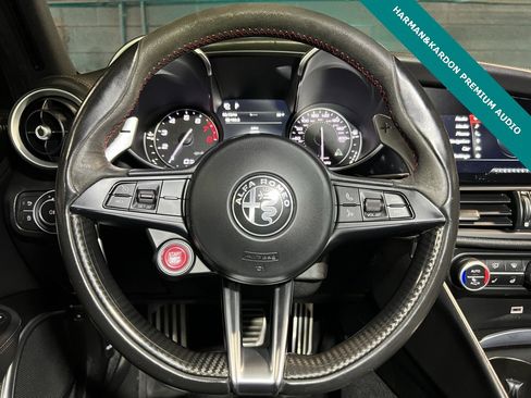 Used 2018 Alfa Romeo Giulia Quadrifoglio image 20