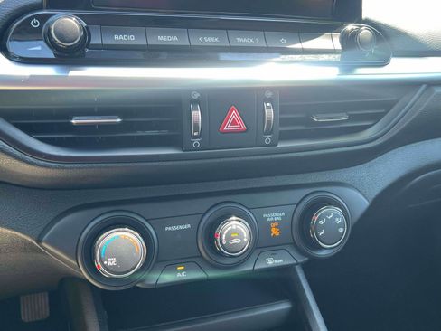 Used 2023 Kia Forte LXS w/ LXS Technology Package FWD image 14