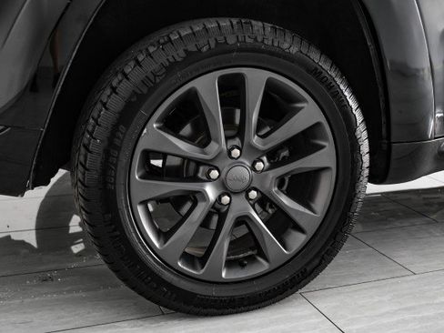 Used 2018 Jeep Grand Cherokee High Altitude image 52