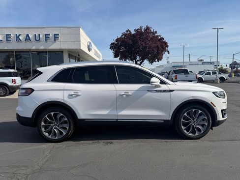 Used 2019 Lincoln Nautilus Reserve w/ Ultimate Package AWD/4WD image 2