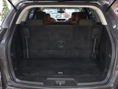 Used 2015 Chevrolet Traverse LT image 21