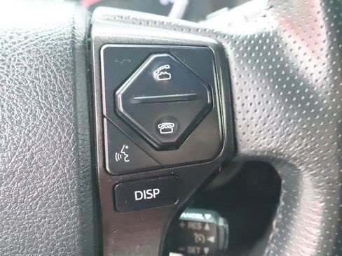 Used 2019 Toyota 4Runner TRD Off-Road Premium AWD/4WD image 34