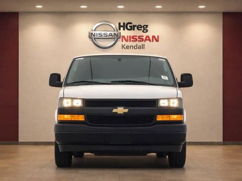 Used 2021 Chevrolet Express 2500 RWD image 5