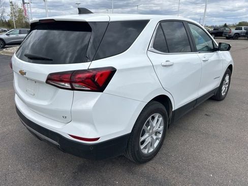 Used 2024 Chevrolet Equinox LT w/ LPO, Floor Liner Package FWD image 5