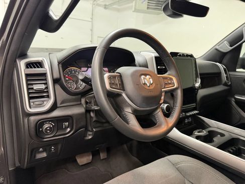 Used 2023 RAM 1500 Big Horn AWD/4WD image 4