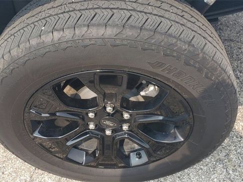 Used 2023 Ford F150 Platinum w/ Equipment Group 701A High image 15