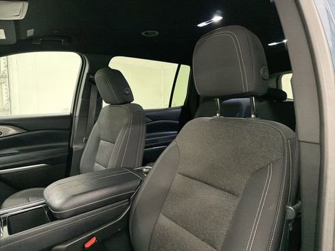 Certified 2025 Chevrolet Traverse LT image 21