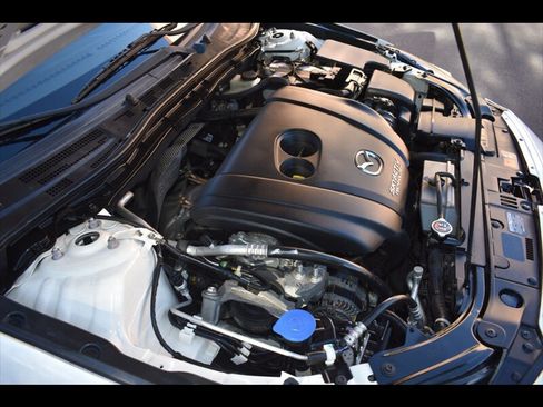 Used 2016 MAZDA MAZDA3 i Touring FWD image 40
