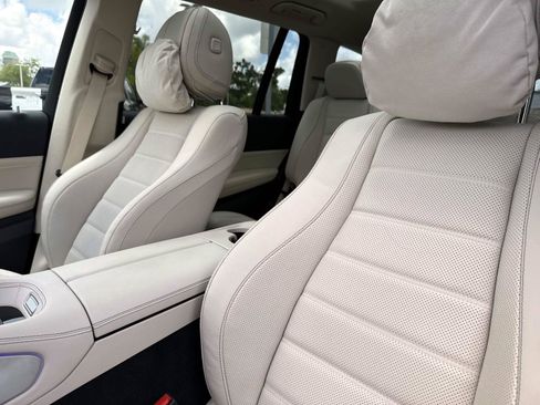 Certified 2026 Mercedes-Benz GLS 450 4MATIC image 24