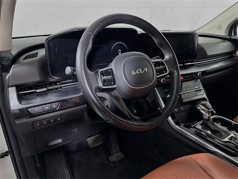 Used 2022 Kia Carnival SX Prestige FWD image 9