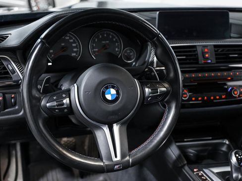 Used 2019 BMW M4 Coupe w/ Competition Package image 40