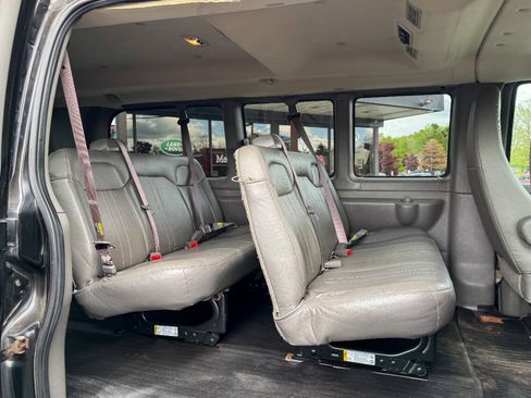 Used 2014 Chevrolet Express 2500 LS RWD image 14