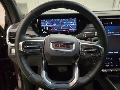 Used 2026 GMC Acadia Elevation FWD image 18