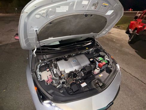 Used 2017 Toyota Prius Prime Premium image 69