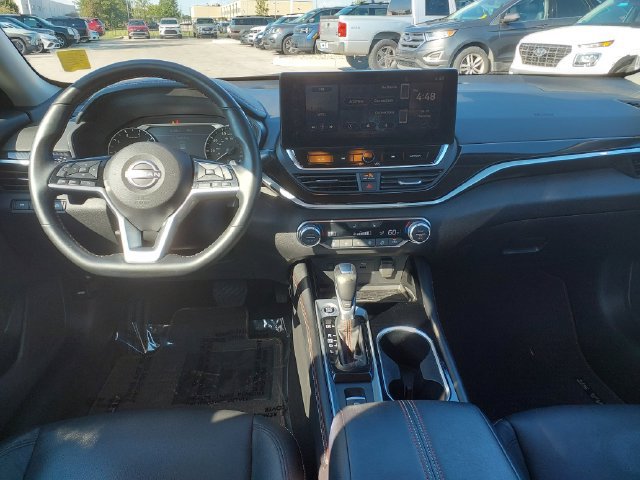 Used 2025 Nissan Altima 2.5 SR w/ SR Premium Package AWD/4WD image 11