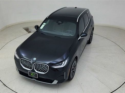 Used 2025 BMW X3 xDrive30i w/ Premium Package image 75