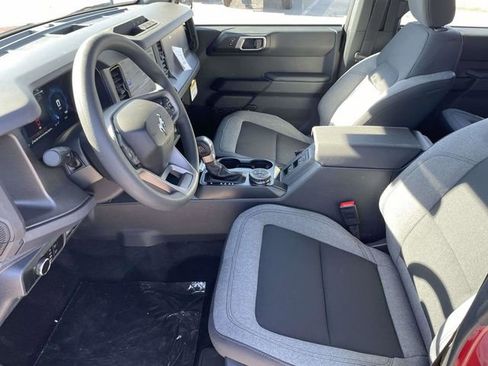 New 2025 Ford Bronco 4-Door AWD/4WD image 8