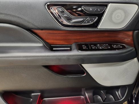 Used 2022 Lincoln Navigator L Reserve AWD/4WD image 43