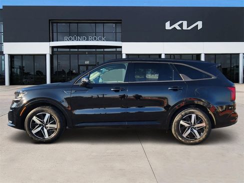 Certified 2022 Kia Sorento S image 4