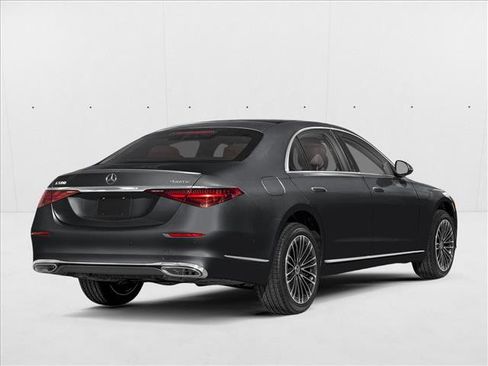 New 2026 Mercedes-Benz S 580 4MATIC Sedan image 2