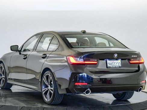 Certified 2023 BMW 330i Sedan w/ Premium Package RWD image 2