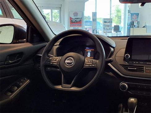 New 2025 Nissan Altima 2.5 S image 14