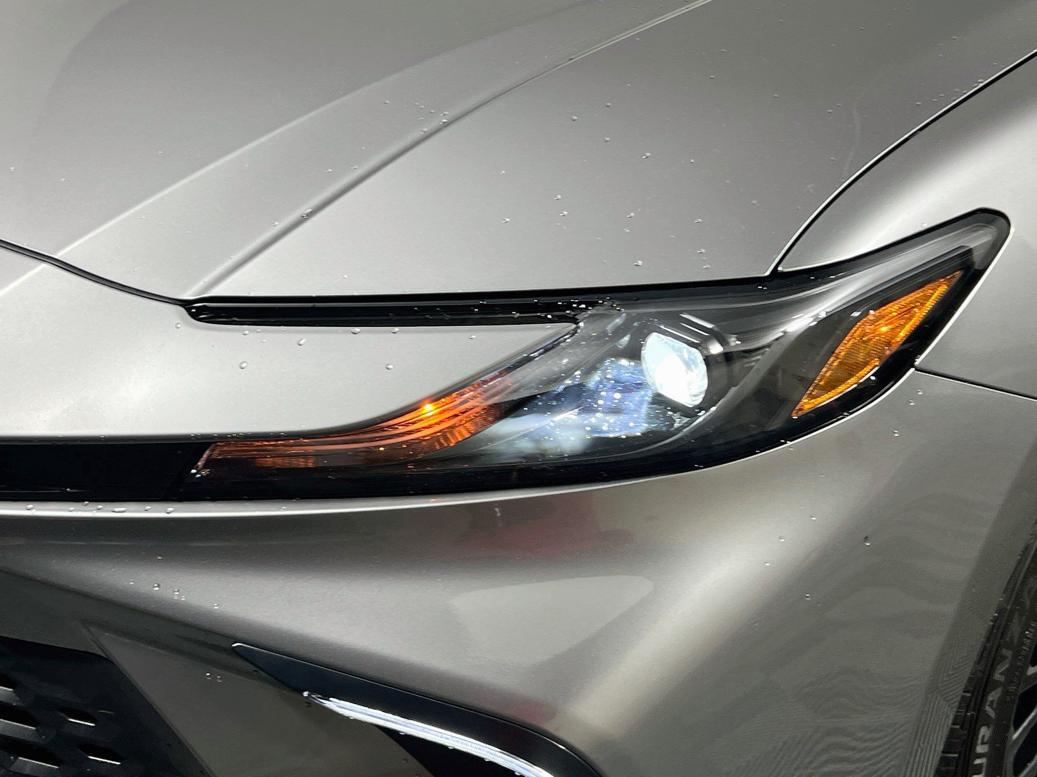 Used 2025 Toyota Camry SE FWD image 11