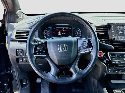Used 2021 Honda Pilot Black Edition image 14