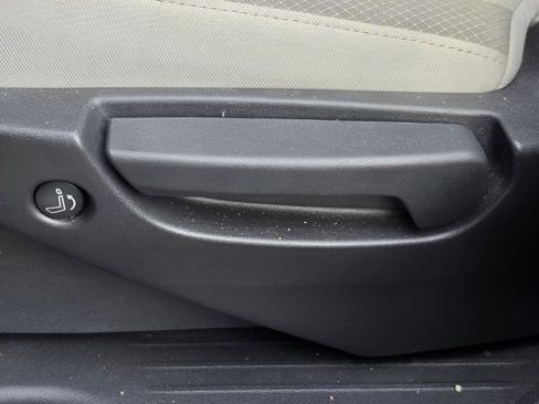 Used 2022 Nissan Pathfinder SV FWD image 21