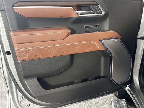 Used 2025 GMC Sierra 1500 Denali Ultimate image 33