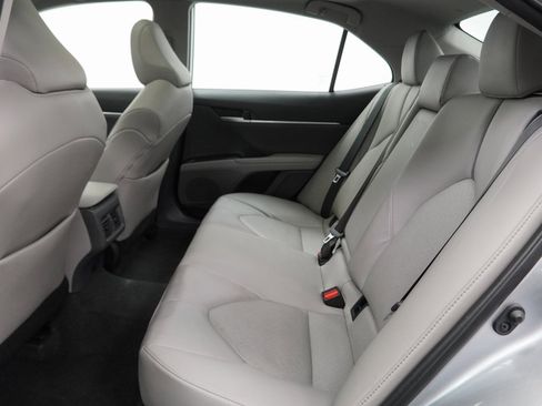 Used 2023 Toyota Camry XLE image 20