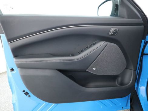 Used 2024 Ford Mustang Mach-E Premium image 8