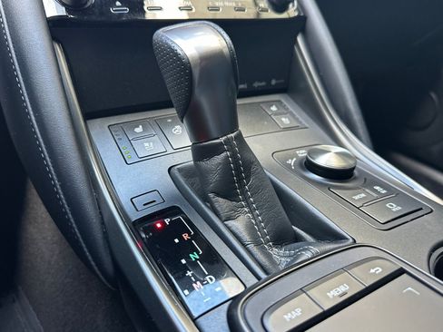 Certified 2025 Lexus IS 350 F Sport RWD image 18