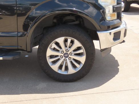 Used 2015 Ford F150 Lariat w/ Equipment Group 501A Mid AWD/4WD image 7