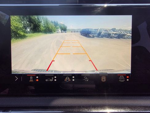 Used 2025 GMC Sierra 2500 AT4 w/ AT4 Premium Plus Package AWD/4WD image 28