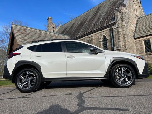 Used 2024 Subaru Crosstrek 2.0i Premium AWD/4WD image 4