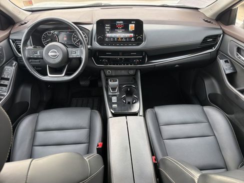 Used 2023 Nissan Rogue SL w/ SL Premium Package image 18