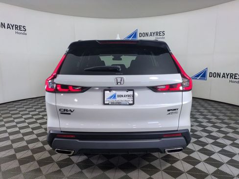 Used 2026 Honda CR-V Sport image 4